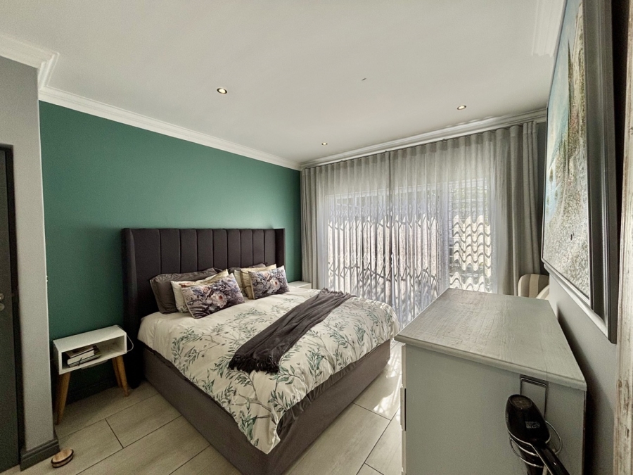 3 Bedroom Property for Sale in Sandown Western Cape